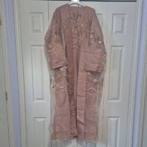 Elegant Embroidered Women's Robe - Pink